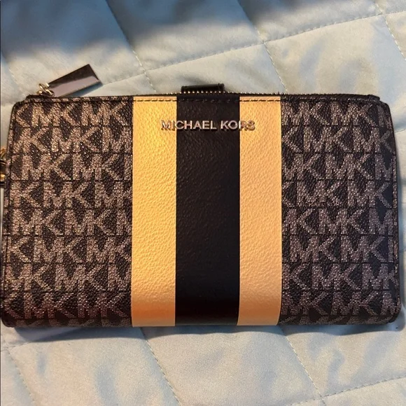 Michael Kors Black and Tan Signature Tote - Picture 3 of 5